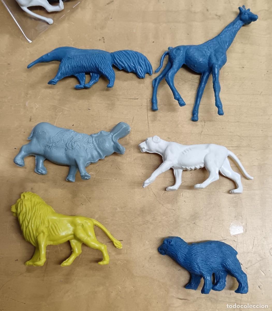 Figuras de Goma y PVC: 6 FIGURAS SURTIDAS ANIMALES DETERGENTES PERSAN