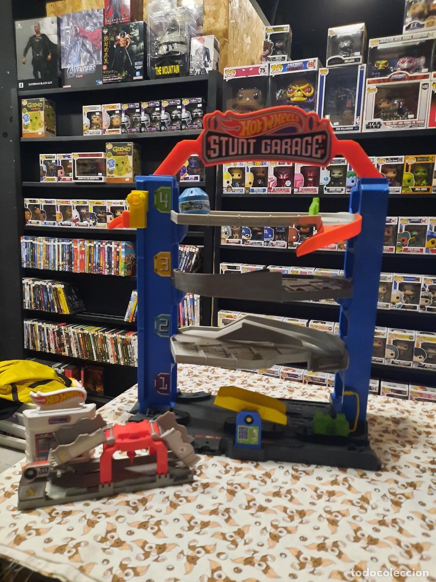 Gummi- und PVC-Figuren: PARKING PARA HOT WHEELS STUNT GARAJE