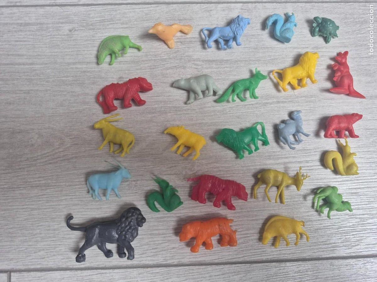 Figuras de Goma y PVC: LOTE 24 ANIMALES DUNKIN FIGURAS PREMIUM PASTELITO SOLDADO TARZAN AFRICA