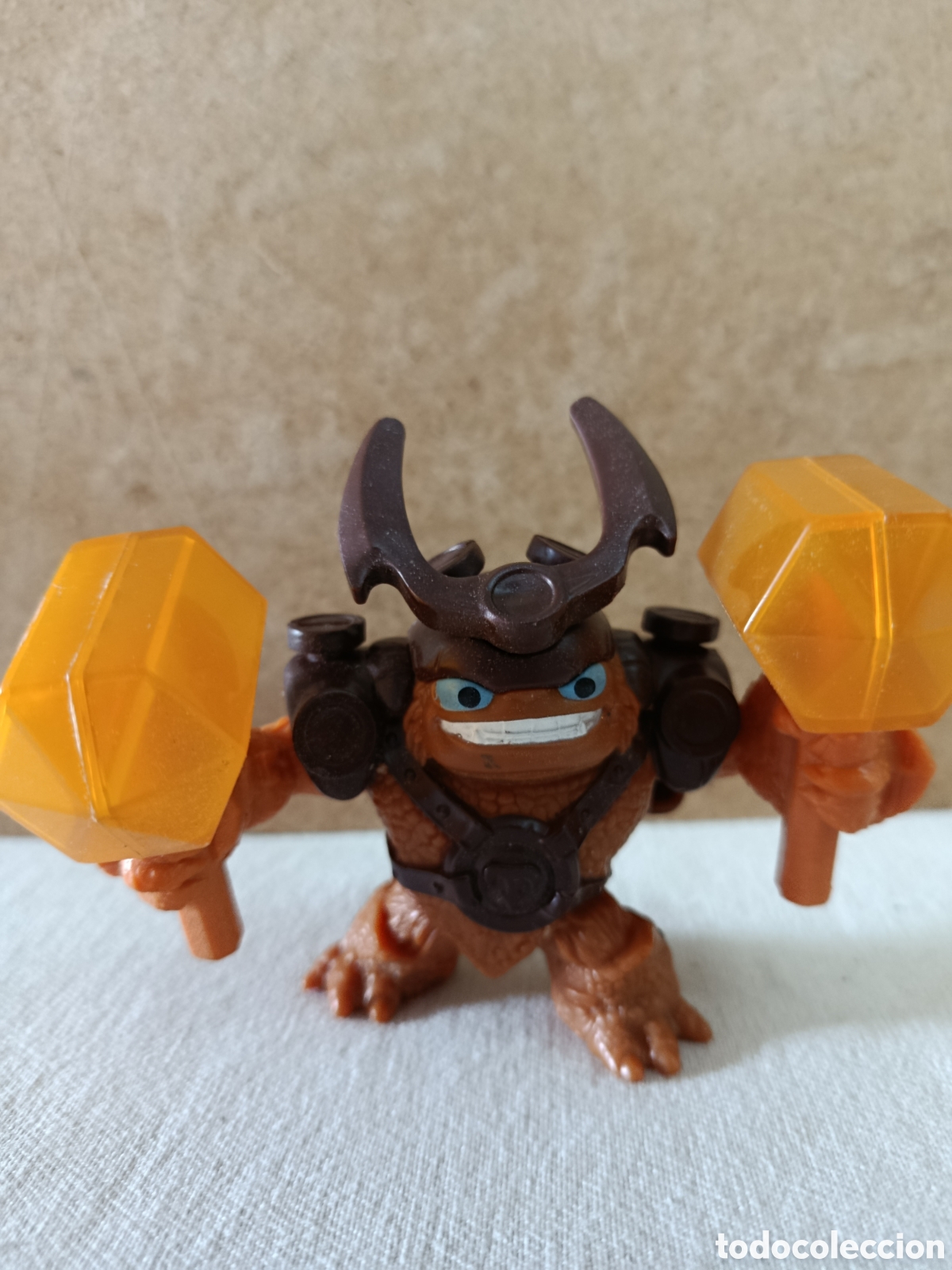 Figuras de Goma y PVC: Figura Wallop de la serie Skylanders: Trap Team ( McDonald's)