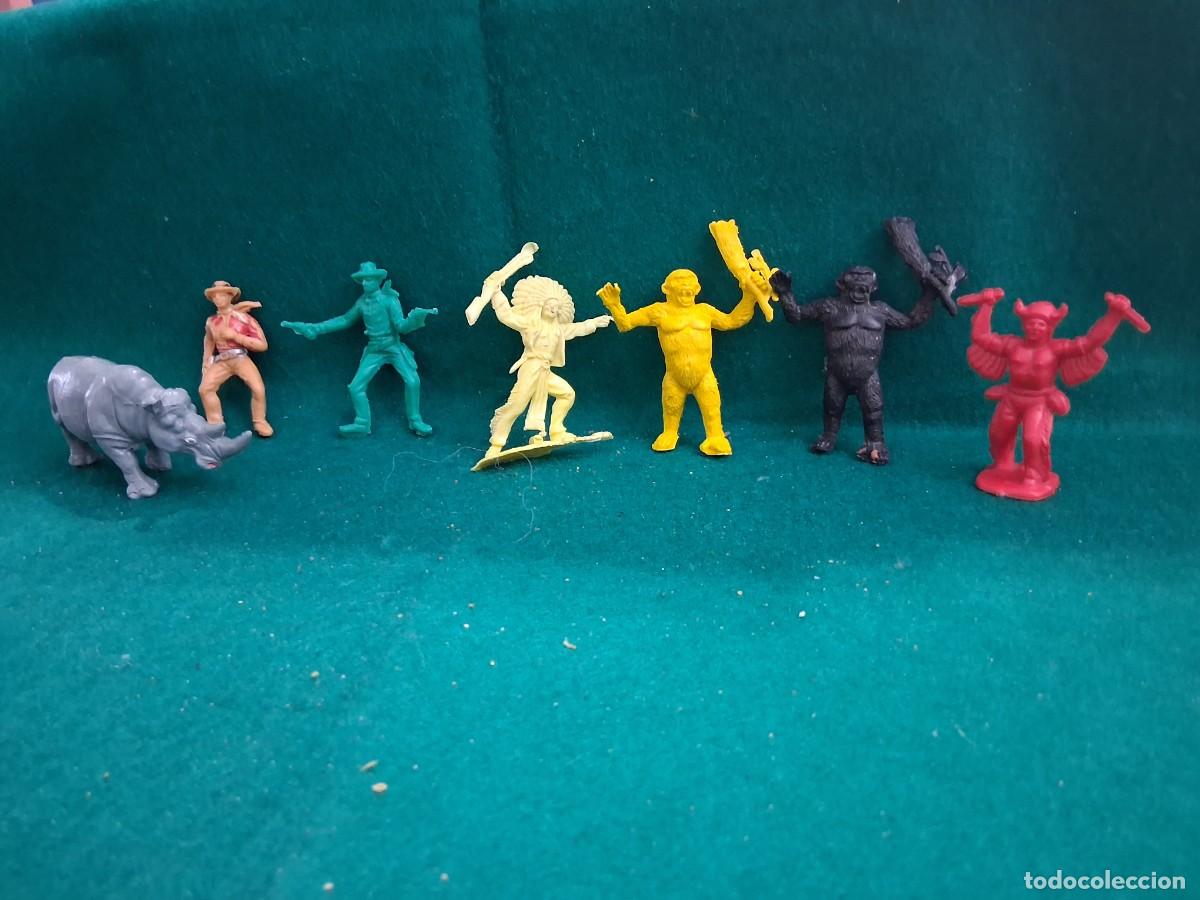 Figuras de Goma y PVC: LOTE OFERTA SALIDA 0,10