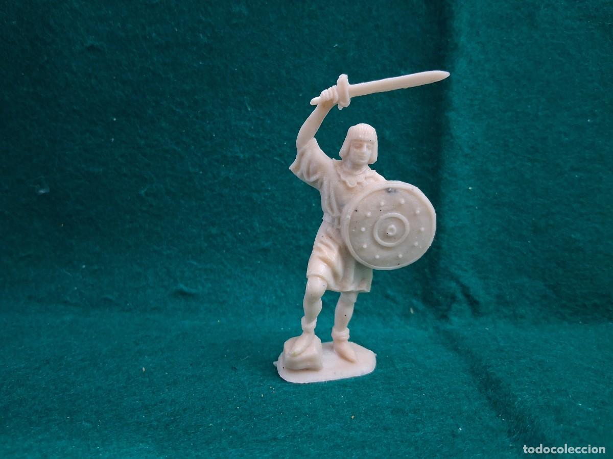 Figuras de Goma y PVC: JECSAN FIGURA DIFICIL