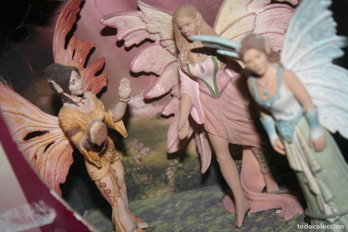 Figuras de goma y PVC: caja mu&ntilde;ecos bayala schleich - Foto 2
