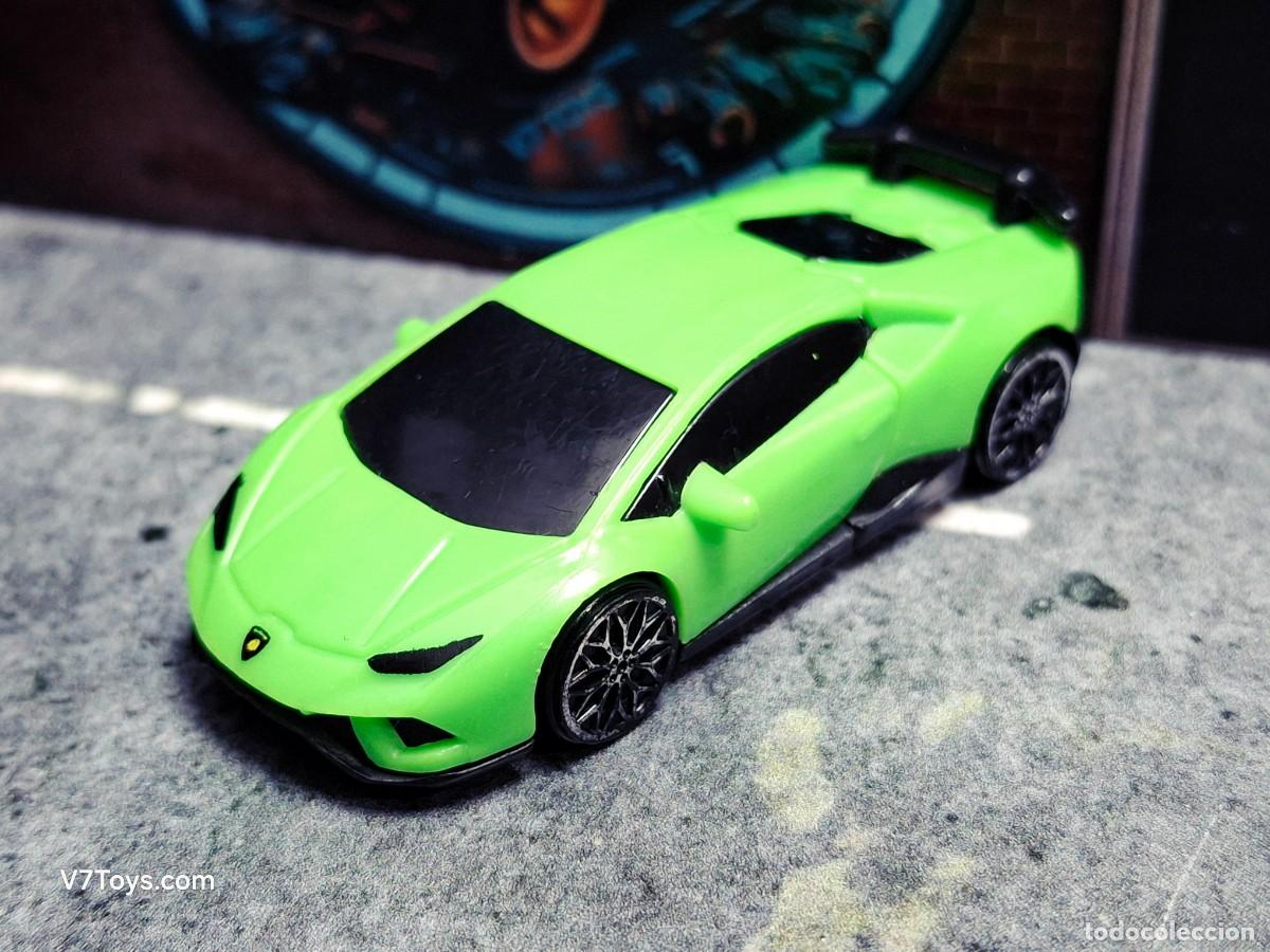 Figuras de Goma Kinder: Lamborghini Hurac&aacute;n Performante Kinder