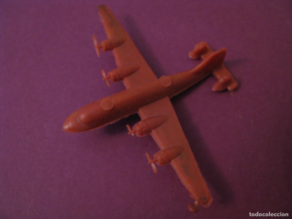 Figuras de Goma y PVC: AVION DE PLASTICO. 6X4,5 CM