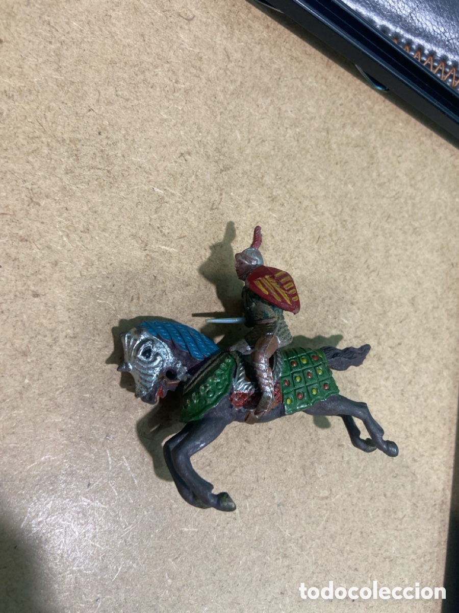 Figuras de Goma y PVC: Figura m&aacute;s caballo. Reamsa, Estereoplast, Peach