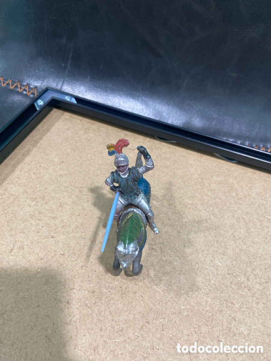 Figuras de Goma y PVC: Figura y caballo. Reamsa, Estereoplast, Peach