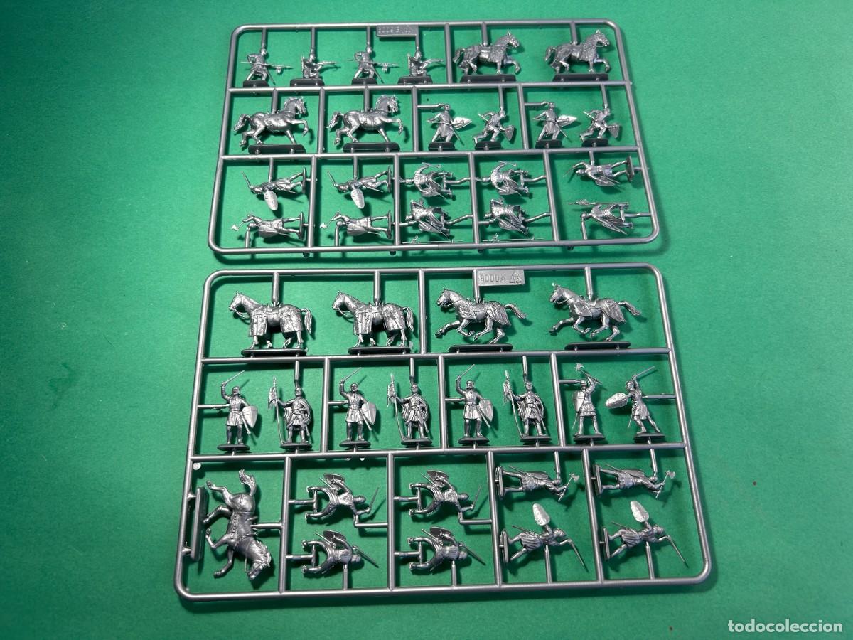 Figuras de Goma y PVC: LOTE DE FIGURAS CRUZADOS DE ITALERI