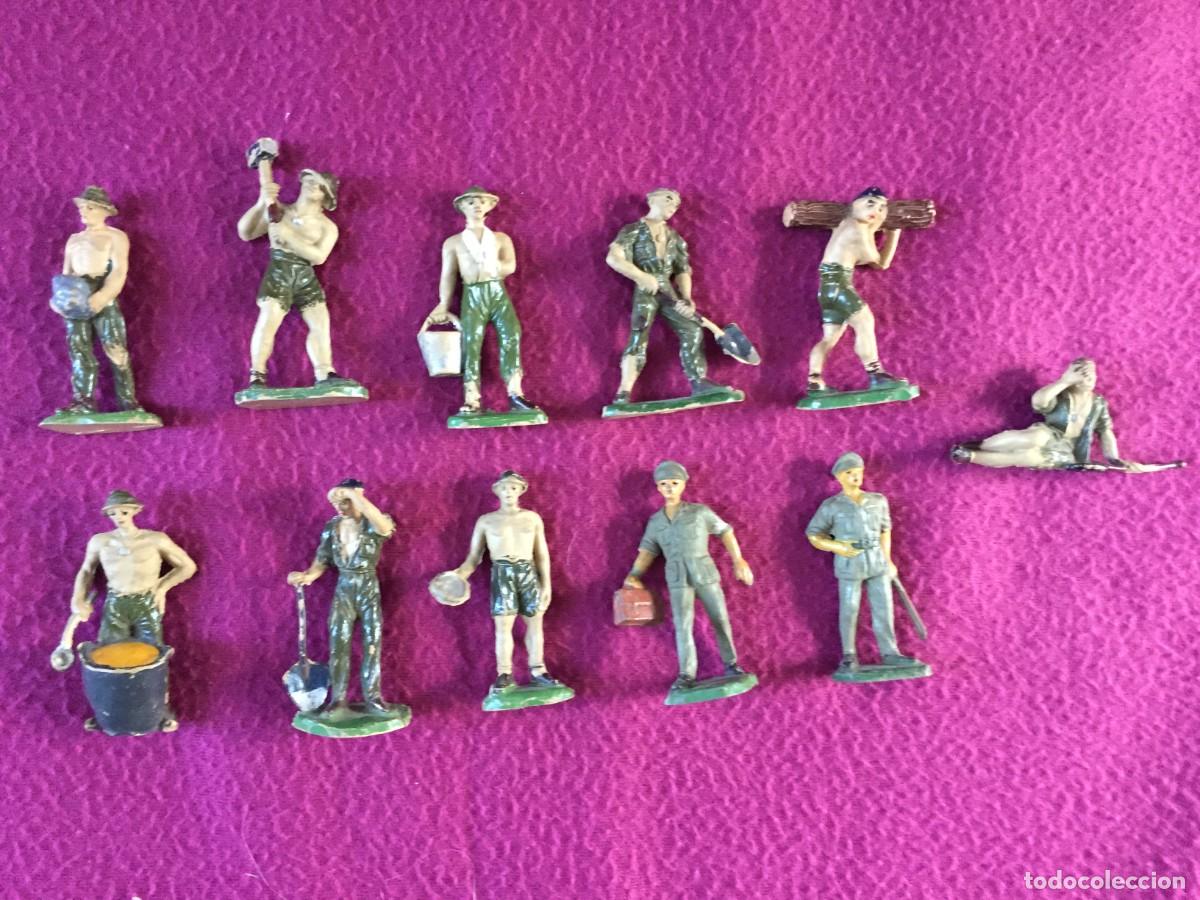 Figuras de Goma y PVC: 11 prisioneros guerra JECSAN Puente sobre el r&iacute;o Kwai en goma a&ntilde;os 50