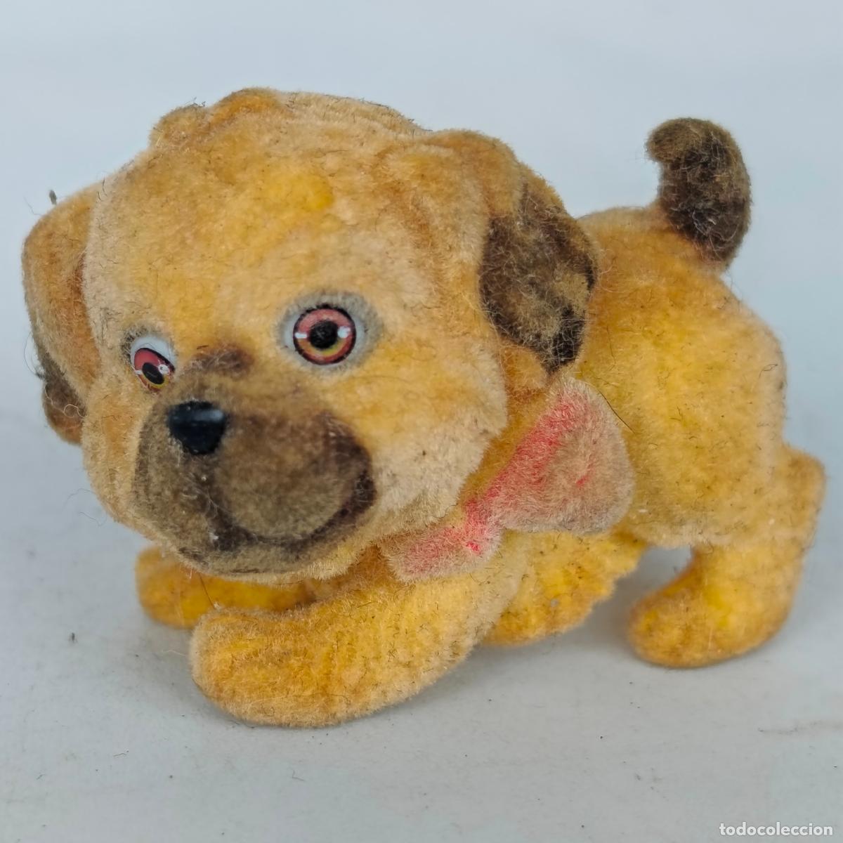 Figuras de Goma y PVC: Figura Puppy In My Pocket perro terciopelo sobre sorpresa