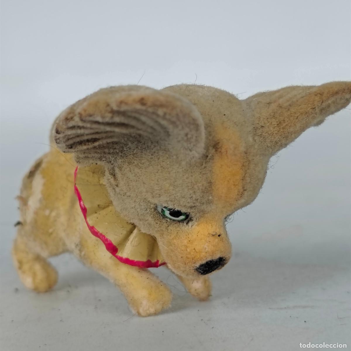 Figuras de Goma y PVC: Figura Puppy In My Pocket perro terciopelo sobre sorpresa