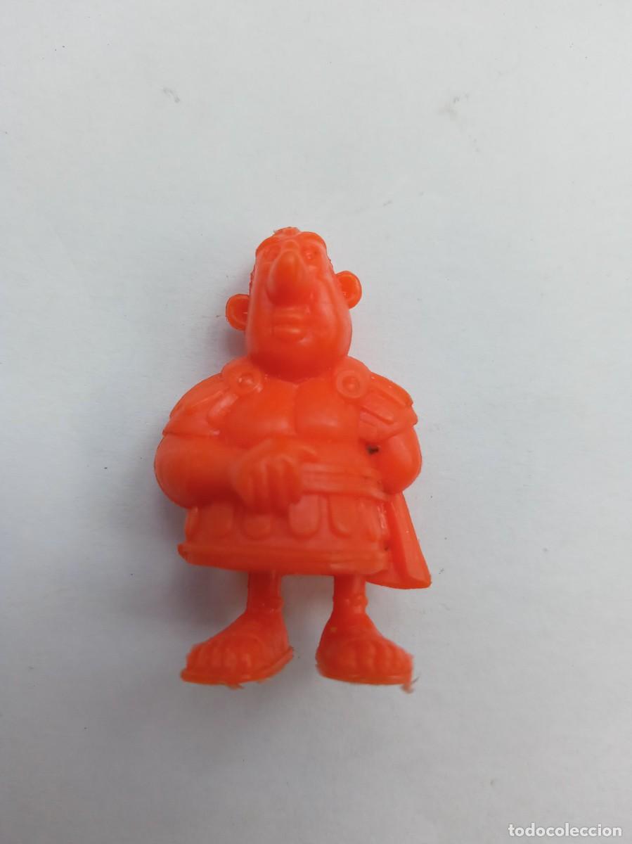 Figuras de Goma y PVC: FIGURITA DE DUNKIN SERIE ASTERIX : CENTURION ROMANO . DE UDERZO