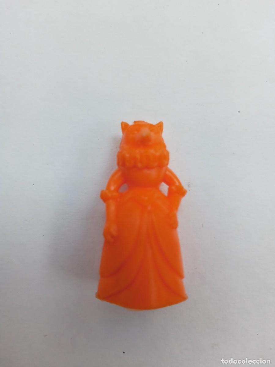 Figuras de Goma y PVC: FIGURITA DE DUNKIN SERIE DARTACAN