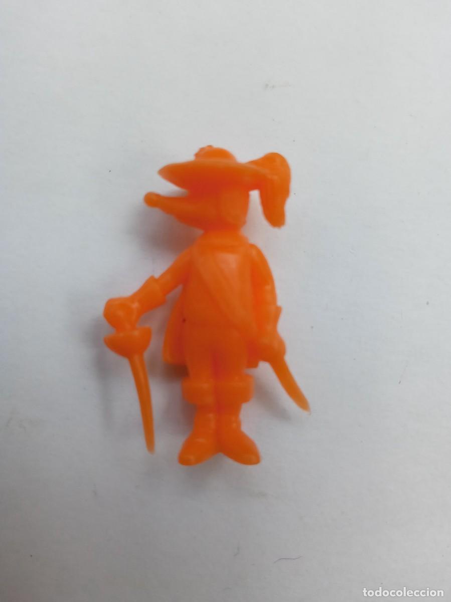 Figuras de Goma y PVC: FIGURITA DE DUNKIN SERIE DARTACAN