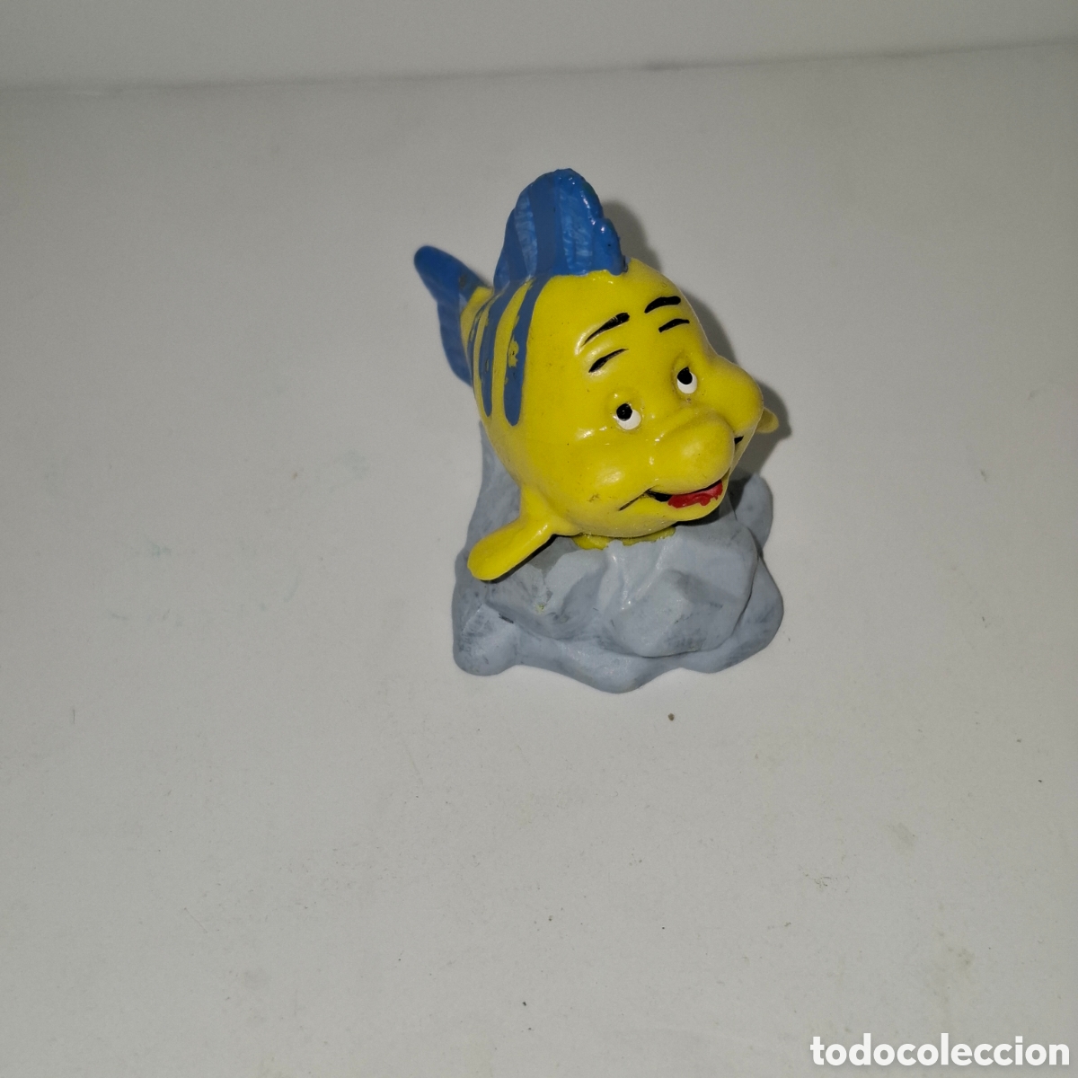 Figuras de Goma y PVC: WALT DISNEY FIGURA DE PVC MADE IN GERMANY BULLY PERSONAJE DE LA PEL&Iacute;CULA LA SIRENITA PEZ FLOUNDER