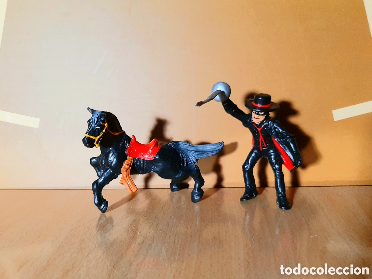 Figuras de Goma y PVC: Figuras PVC El zorro y su caballo de Bully 1985 vintage