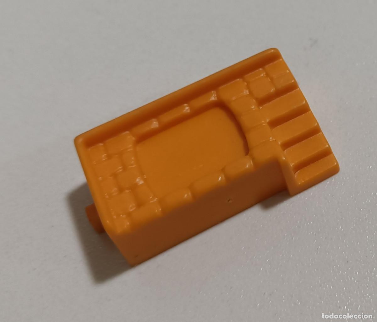 Figuras de Goma Kinder: kinder k96 peana caseta base pa soldado met&aacute;lico o figura d metal diorama mini escala miniatura edad