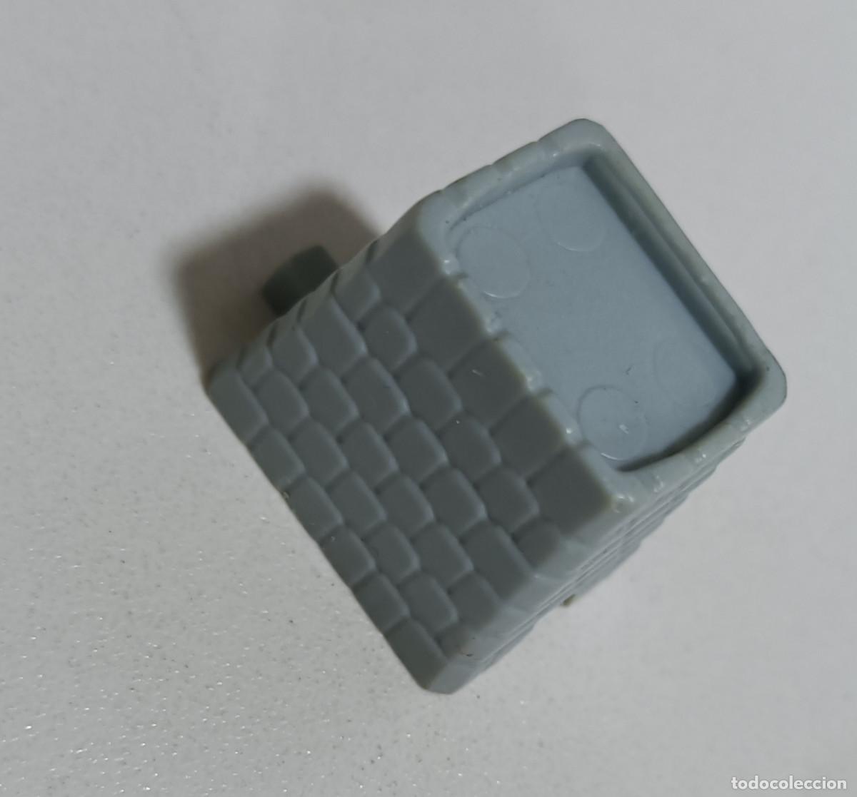 Figuras de Goma Kinder: kinder k96 peana caseta base pa soldado met&aacute;lico o figura d metal diorama mini escala miniatura edad