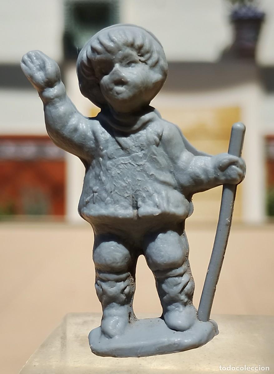 Figuras de Goma y PVC: Figura tipo Dunkin de Bel&eacute;n Pesebre NO Promocional Conguitos
