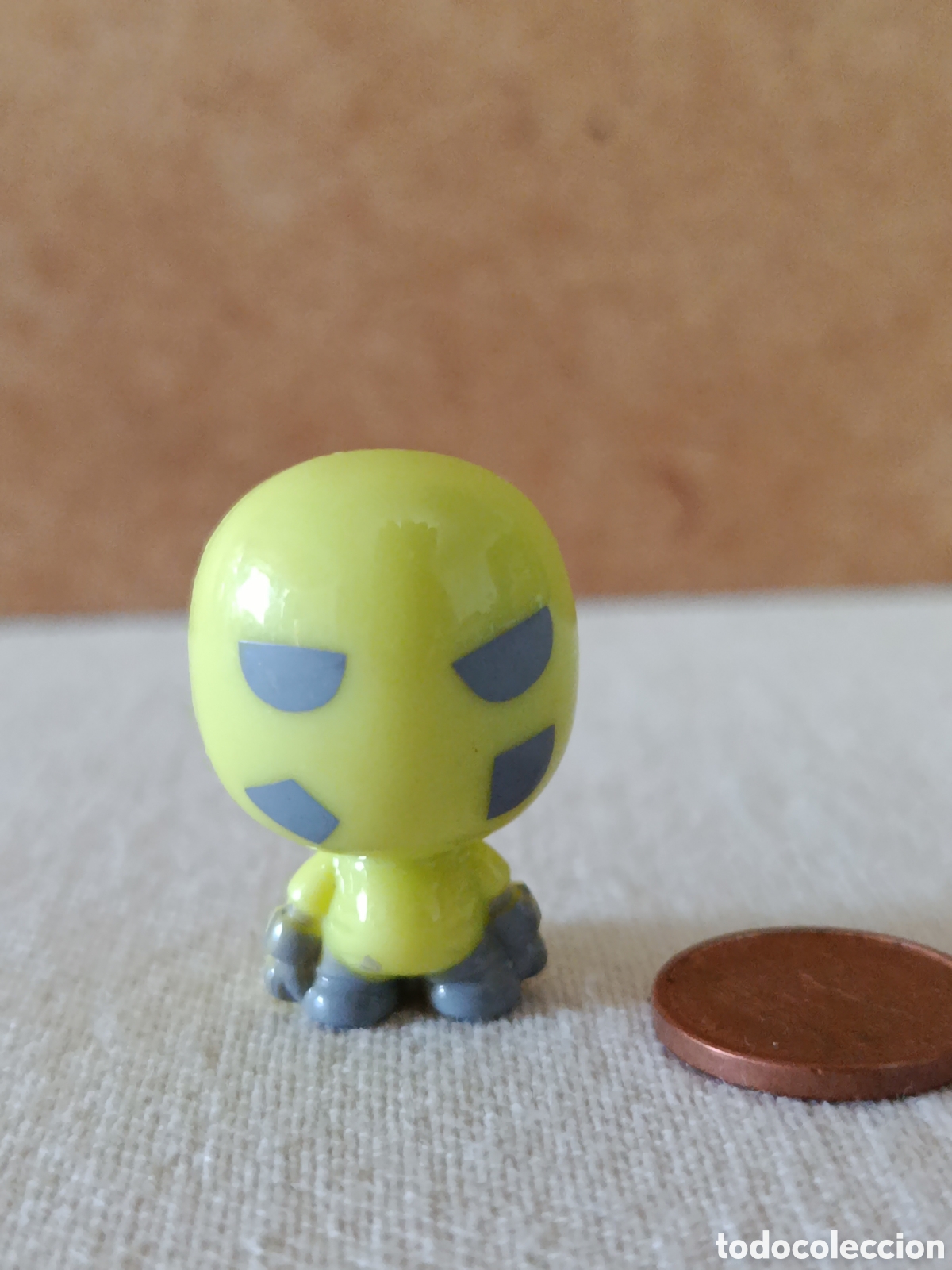 Figuras de Goma y PVC: figura Skull , n&uacute;mero 7 de la primera serie de Gogo's Crazy Bones.