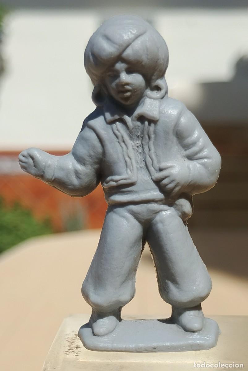 Figuras de Goma y PVC: Figura tipo Dunkin de Bel&eacute;n Pesebre NO Promocional Conguitos