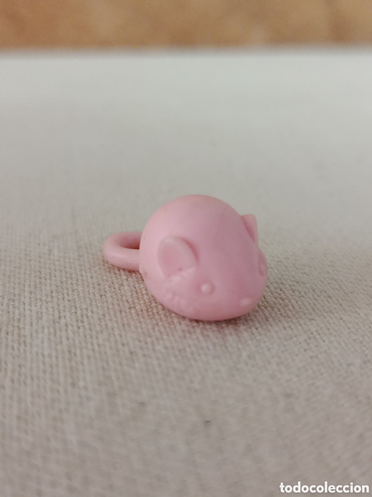 Figuras de Goma y PVC: accesorio para Littlest Pet Shop (LPS) en forma de un peque&ntilde;o rat&oacute;n rosado.