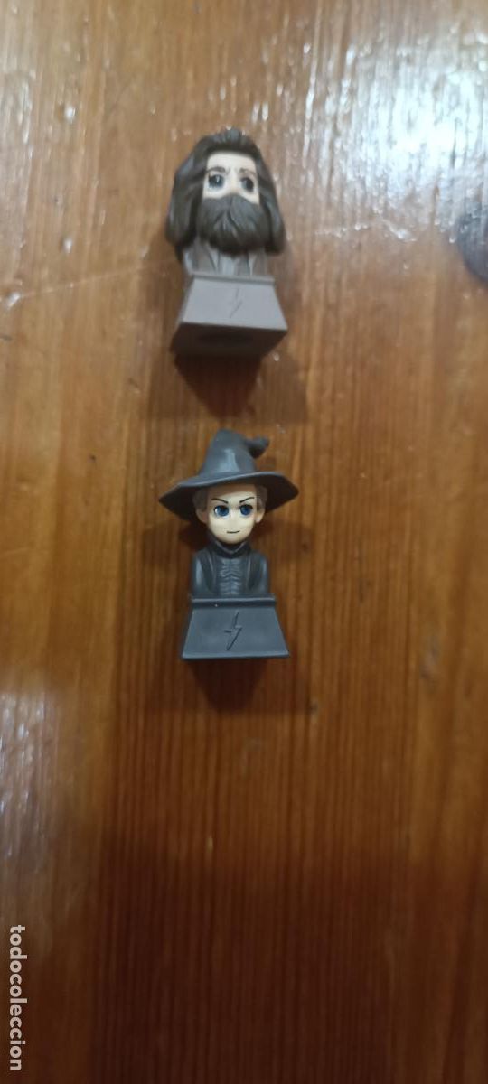 Figuras de Goma y PVC: 2 peque&ntilde;as figuras serie Harry Potter wbei 24 - los de la foto.