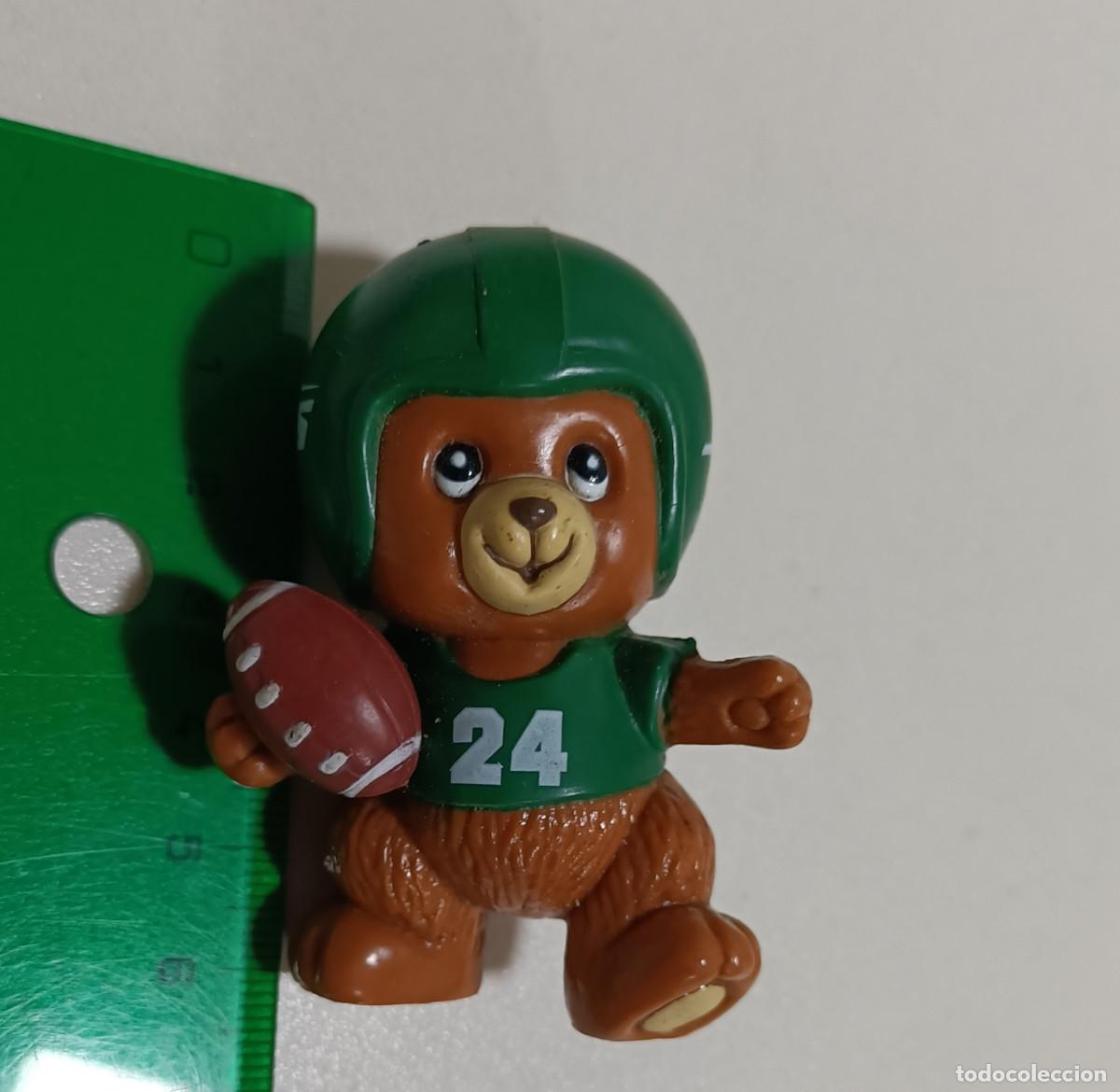 Figuras de Goma y PVC: Vintage NFL FOOTBALL PLAYER TEAM STAMP Russ Berrie Bear Figura pvc goma osito osete deportes a&ntilde;os 90