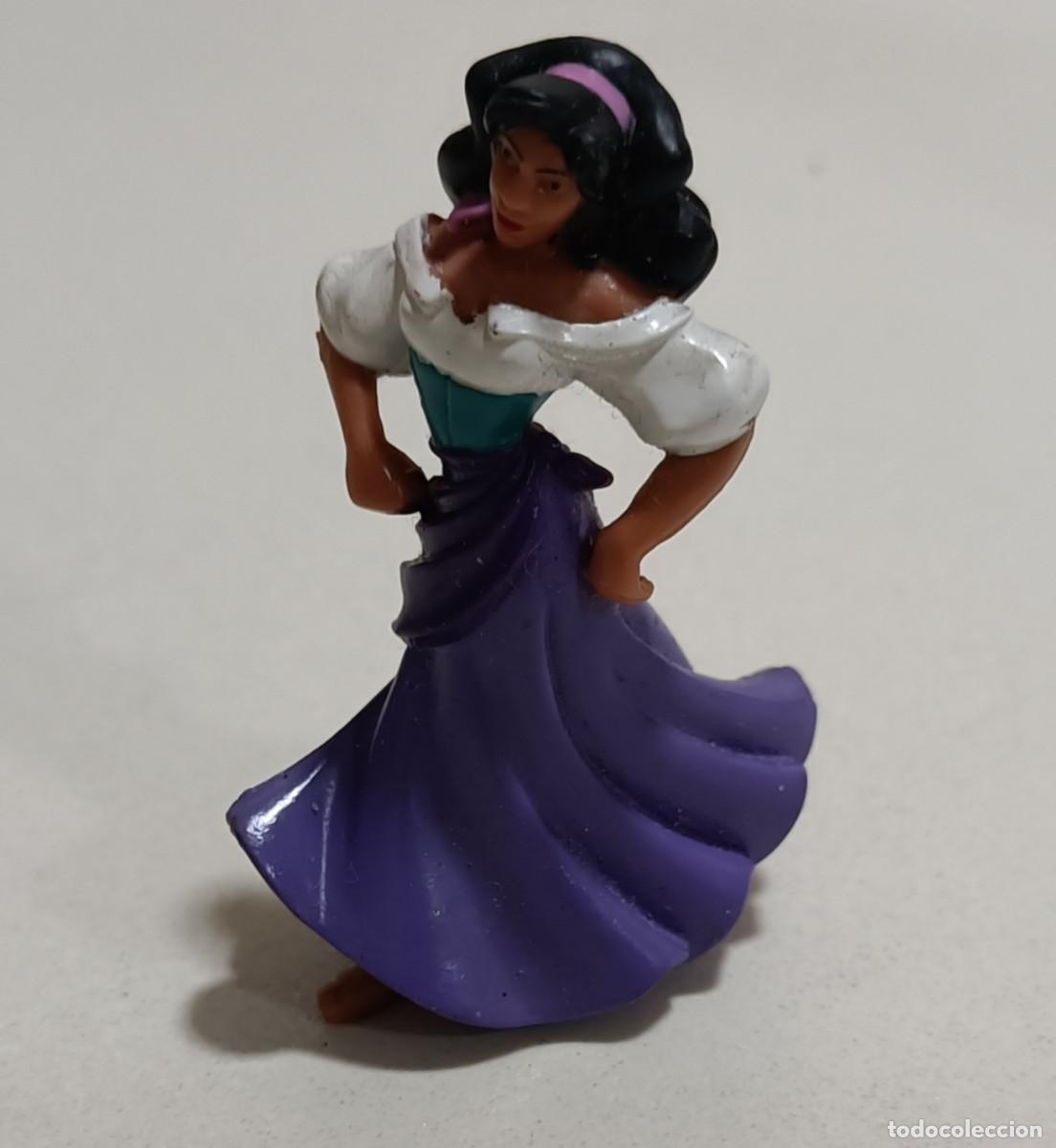 Figuras de Goma y PVC: figura esmeralda goma pvc nestle cereales nesquik jorobado notre dame mu&ntilde;eca mu&ntilde;eco