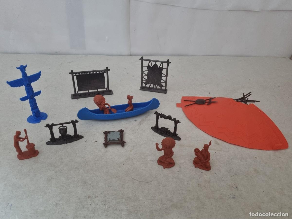 Figuras de Goma y PVC: Curioso diorama de tribu india