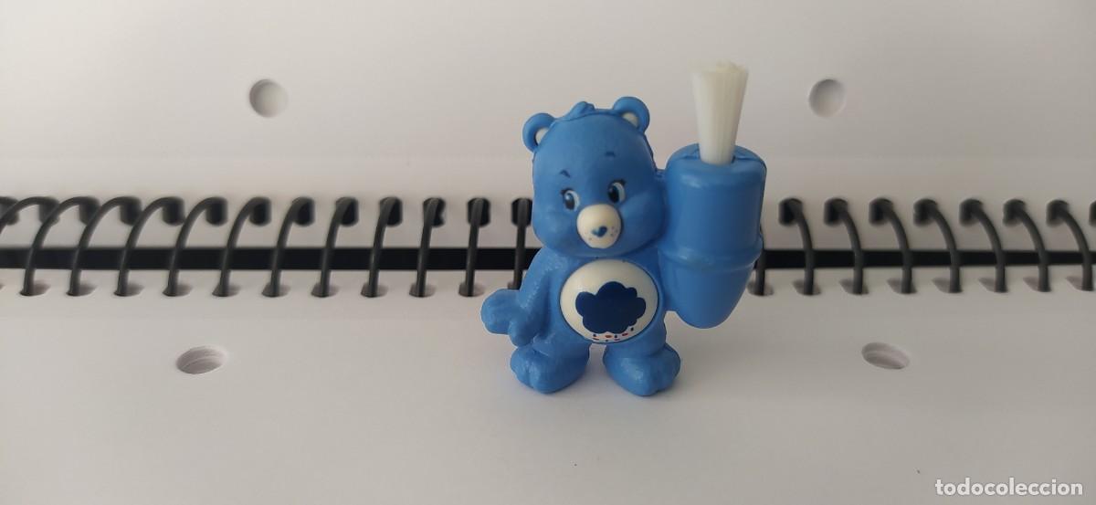 Figuras de Goma Kinder: OSO AMOROSO AZUL KINDER?