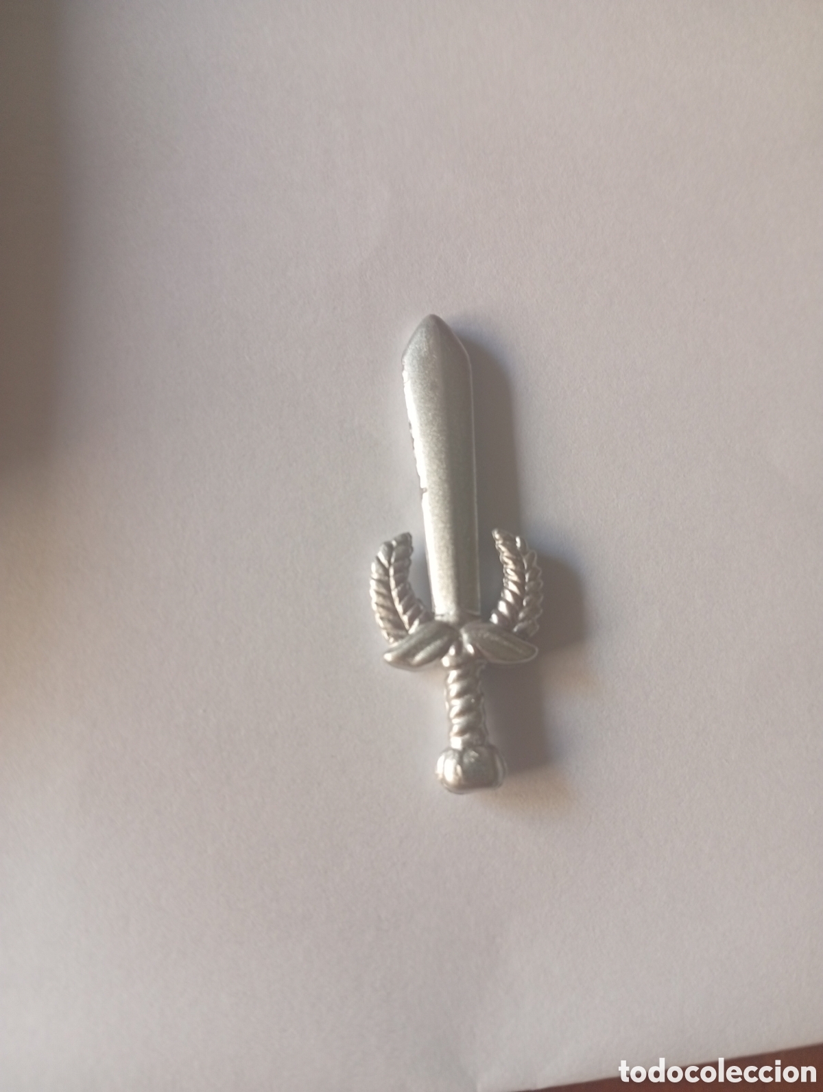 Figuras de Goma y PVC: ESPADA MU&Ntilde;ECO COLOR PLATA
