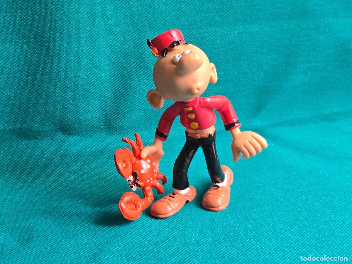 Figuras de Goma y PVC: FIGURA EN PVC BOTONES SACARINO