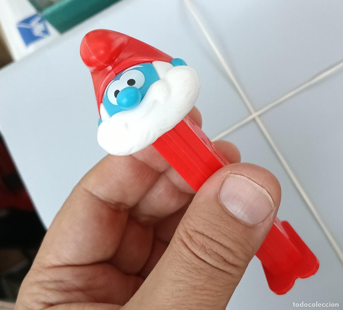 Figuras de Goma y PVC Dispensador PEZ: Dispensador caramelos pez. Pap&aacute; Pitufo. Peyo.