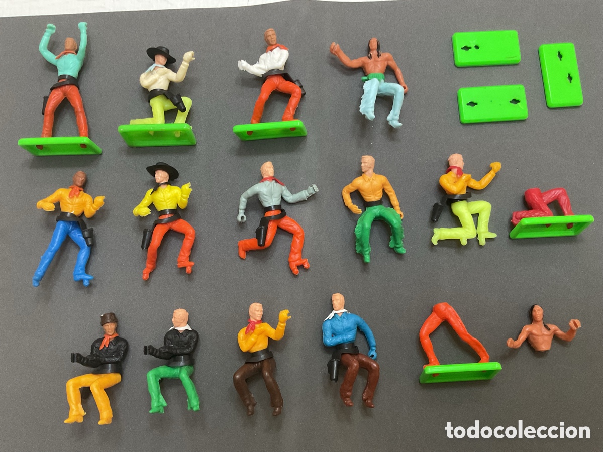 Figuras de Goma y PVC: Antiguas Figuras del Oeste en Pl&aacute;stico de Jecsan. Indios y Cowboys . Conocidos como &rdquo; Cowins &rdquo;.