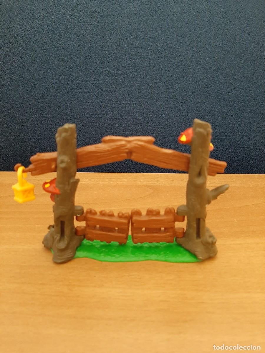 Figuras de goma y PVC: PUERTA ENTRADA DE LOS PITUFOS - SCHLEICH - Foto 2
