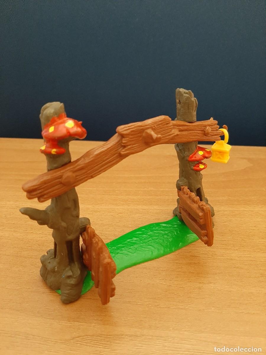 Figuras de goma y PVC: PUERTA ENTRADA DE LOS PITUFOS - SCHLEICH - Foto 3