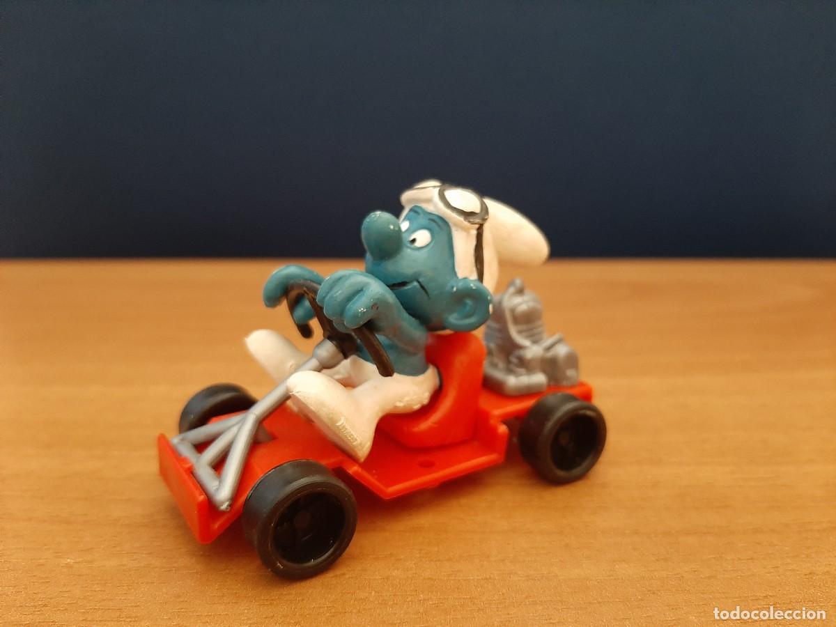 Figuras de goma y PVC: PITUFO CON COCHE - SCHLEICH - Foto 3