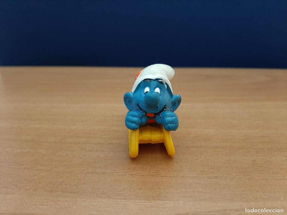 Figuras de goma y PVC: PITUFO CON TRINEO - SCHLEICH - Foto 2