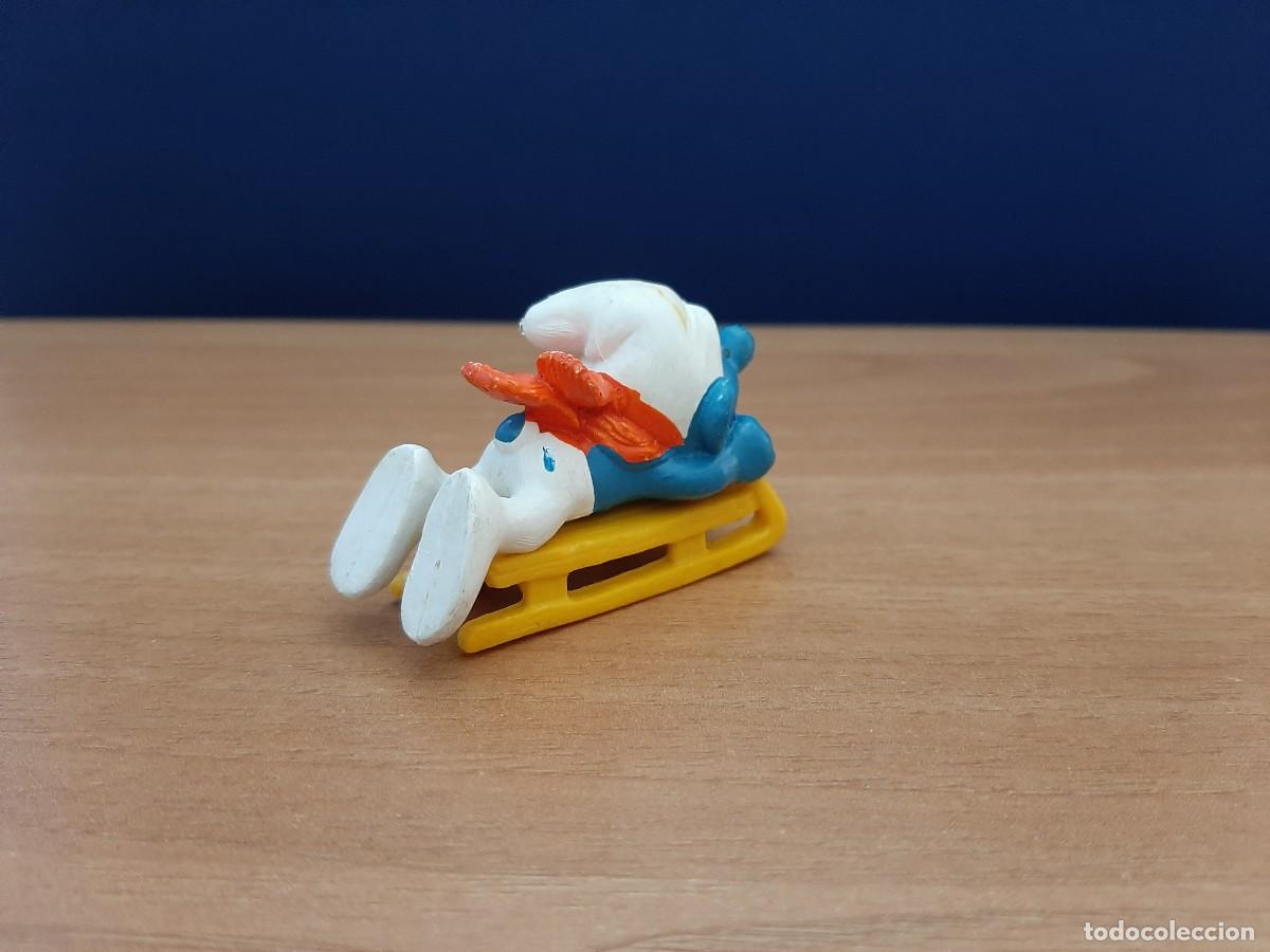 Figuras de goma y PVC: PITUFO CON TRINEO - SCHLEICH - Foto 5