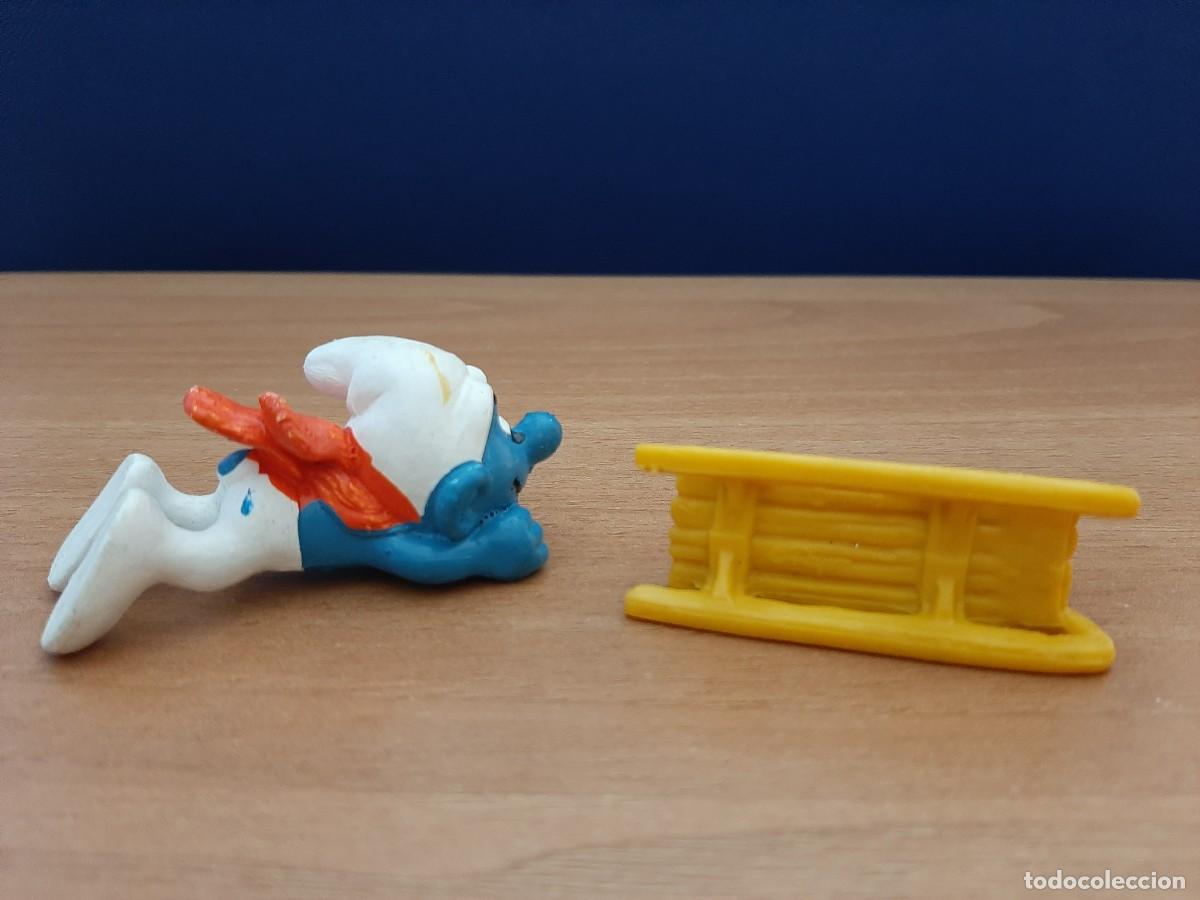 Figuras de goma y PVC: PITUFO CON TRINEO - SCHLEICH - Foto 6
