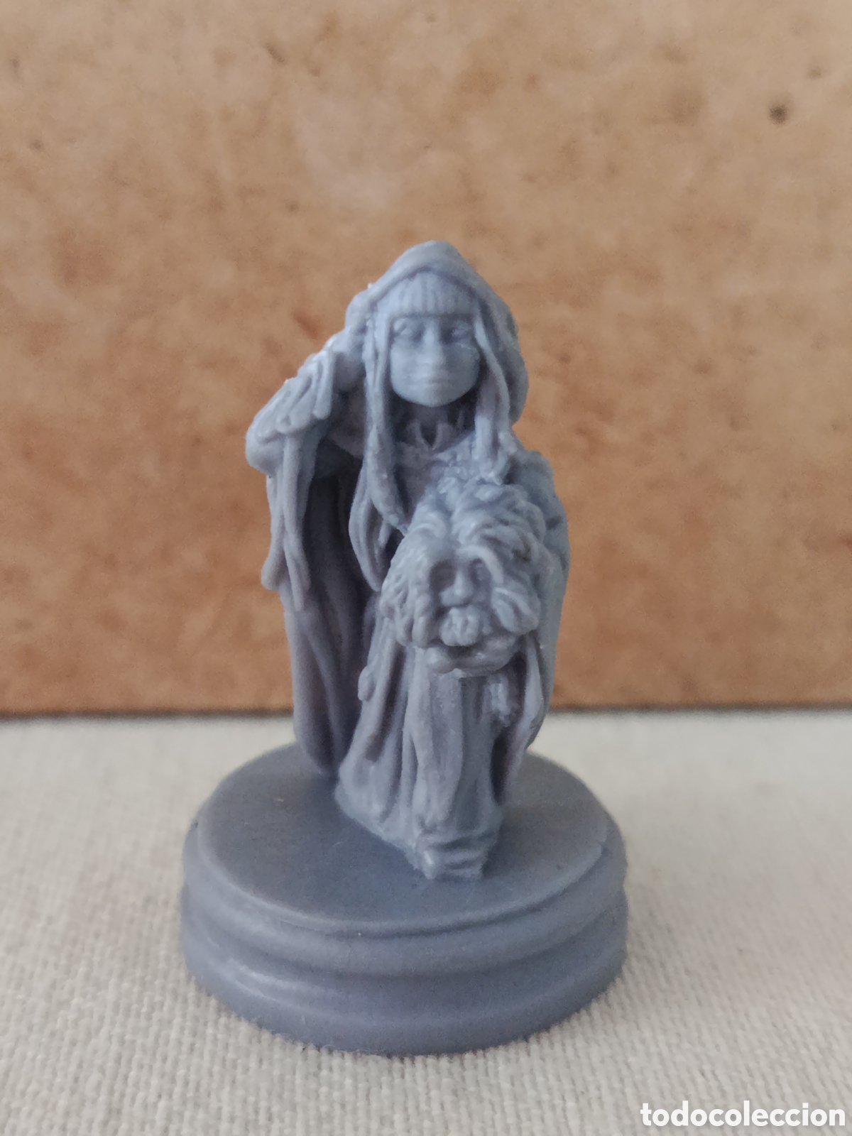 Figuras de Goma y PVC: Figura de Kira del juego de tablero de cristal oscuro.