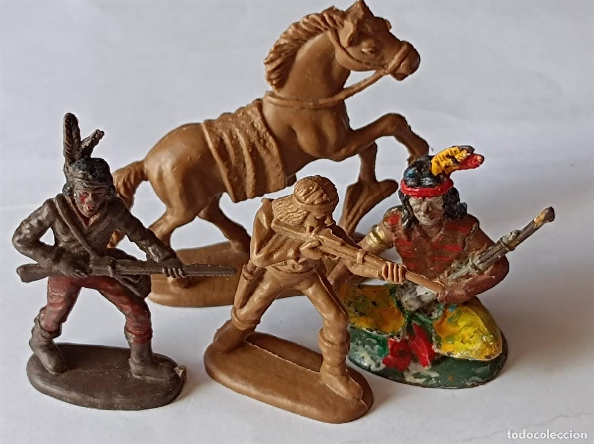 Figuras de goma y PVC: FIGURAS DE PL&Aacute;STICO FABRICANTE ATLANTIC VARIAS ESCALAS - GUERREROS INDIOS