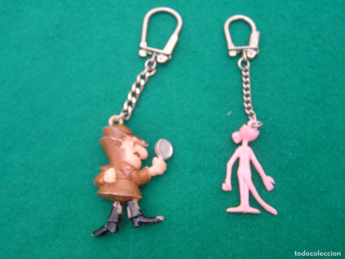 Figuras de goma y PVC: Lote de 2 llaveros con las figurasde pl&aacute;stico del inspector Clouseau y la Pantera Rosa. A&ntilde;os 70.