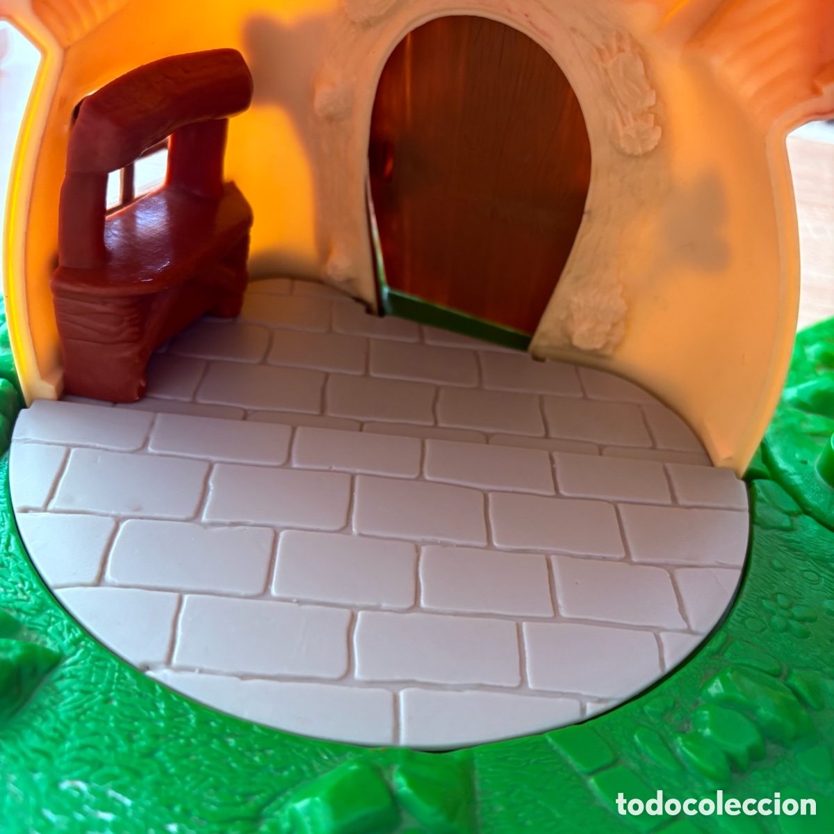 Figuras de goma y PVC: Casa seta de los pitufos de 1981 - Foto 5