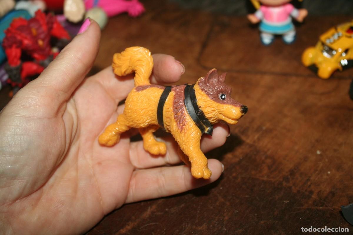 Figuras de goma y PVC: MU&Ntilde;ECA MU&Ntilde;ECO PERRITO