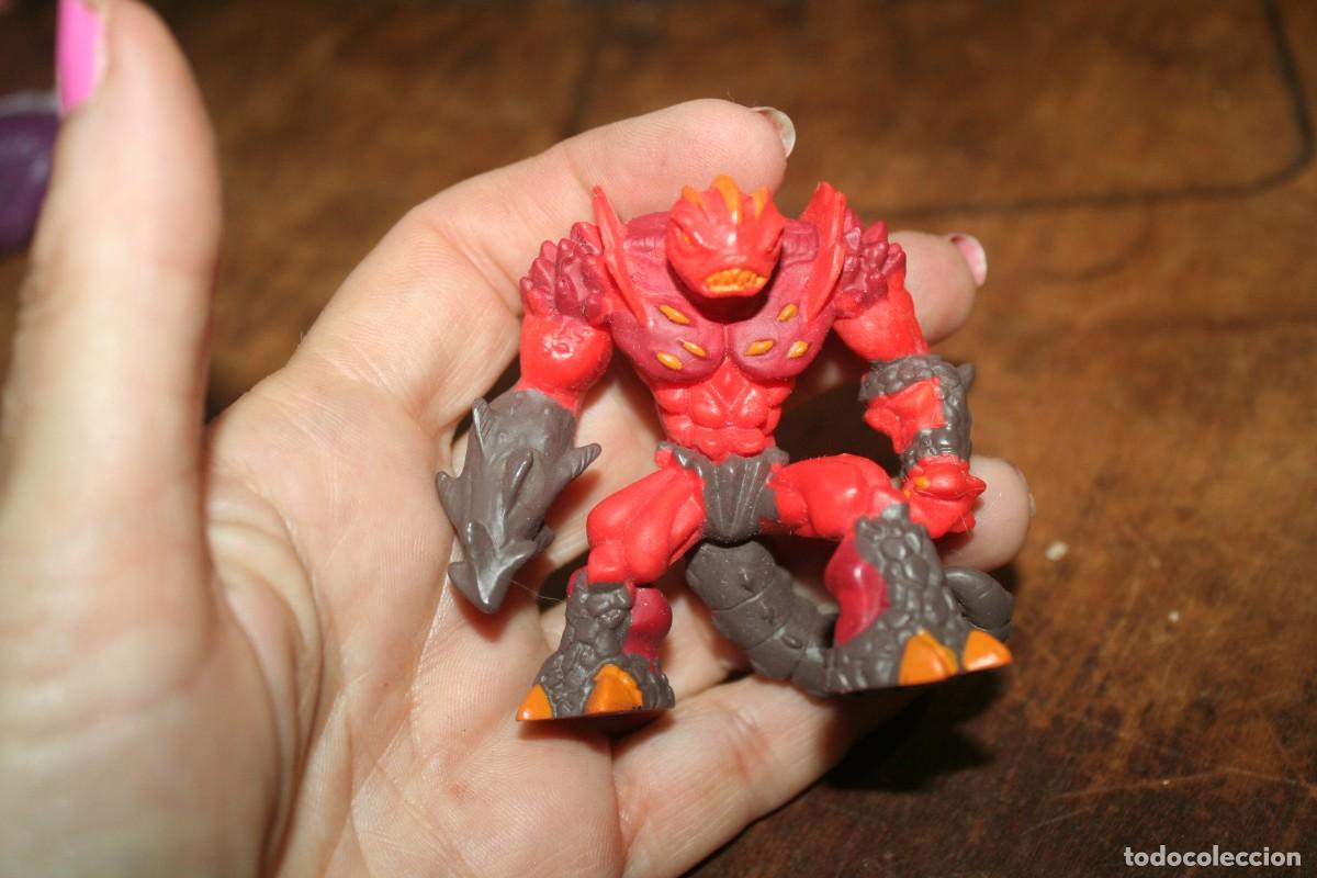 Figuras de goma y PVC: MU&Ntilde;ECA MU&Ntilde;ECO GORMITI 2 UNIDADES