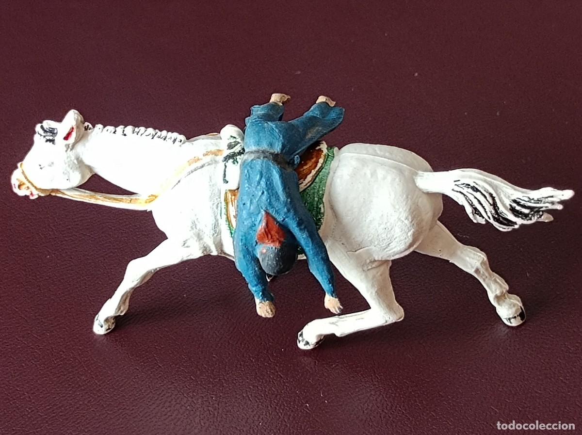 Figuras de goma y PVC: FIGURAS DE GOMA SERIE OESTE VAQUERO MUERTO FABRICANTE GAMA