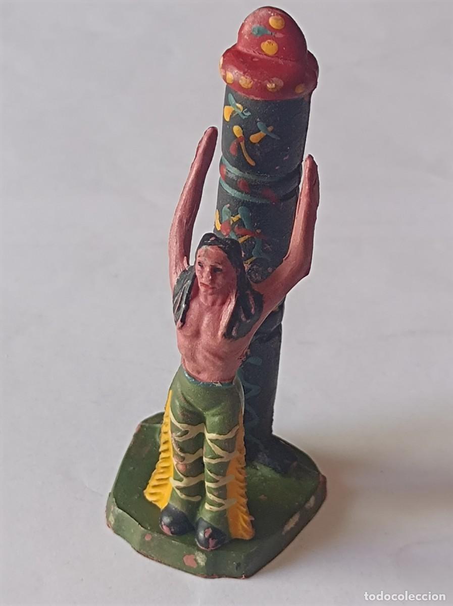 Figuras de goma y PVC: FIGURA DE GOMA SERIE OESTE INDIO EN POSTE DE TORMENTO FABRICANTE REAMSA