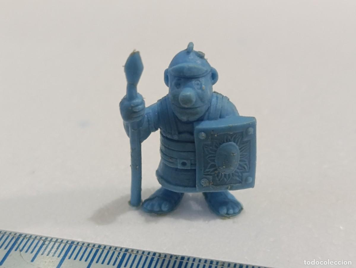 Figuras de goma y PVC: FIGURA DE PVC - SOLDADO ROMANO DE ASTERIX Y OBELIX - DUNKIN - MU&Ntilde;ECO